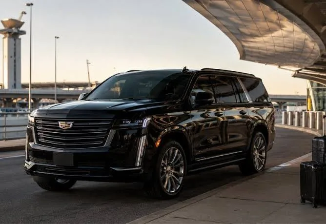 LaGuardia Airport terminal — LGA car service