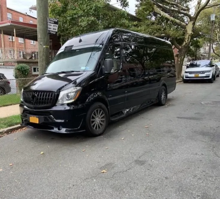 Executive Sprinter luxury Mercedes Sprinter · executive exterior